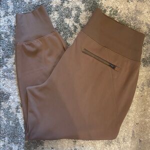 Athleta Venice High Rise Jogger in Brown, Size Large Petite, 25” Inseam #597888